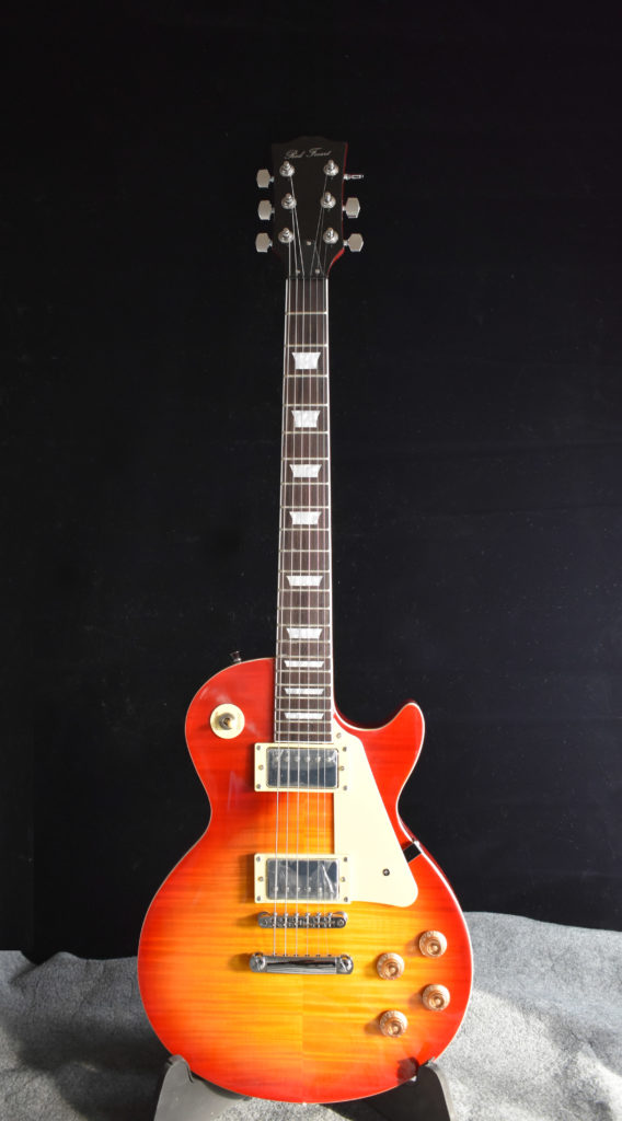 How expensive should a beginner buy a guitar? Guitar/BassWeifang red